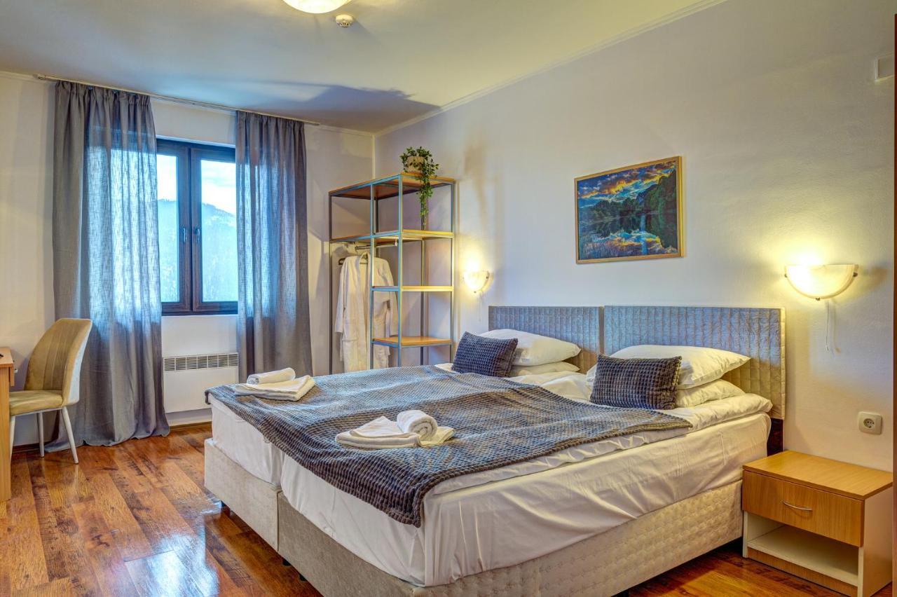 Aparthotel Silver Hills Free Parking Смолян Экстерьер фото