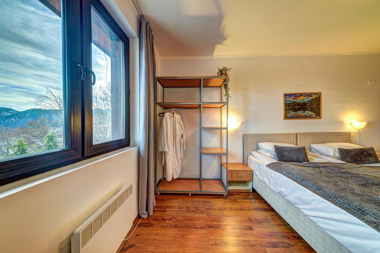 Aparthotel Silver Hills Free Parking Смолян Экстерьер фото