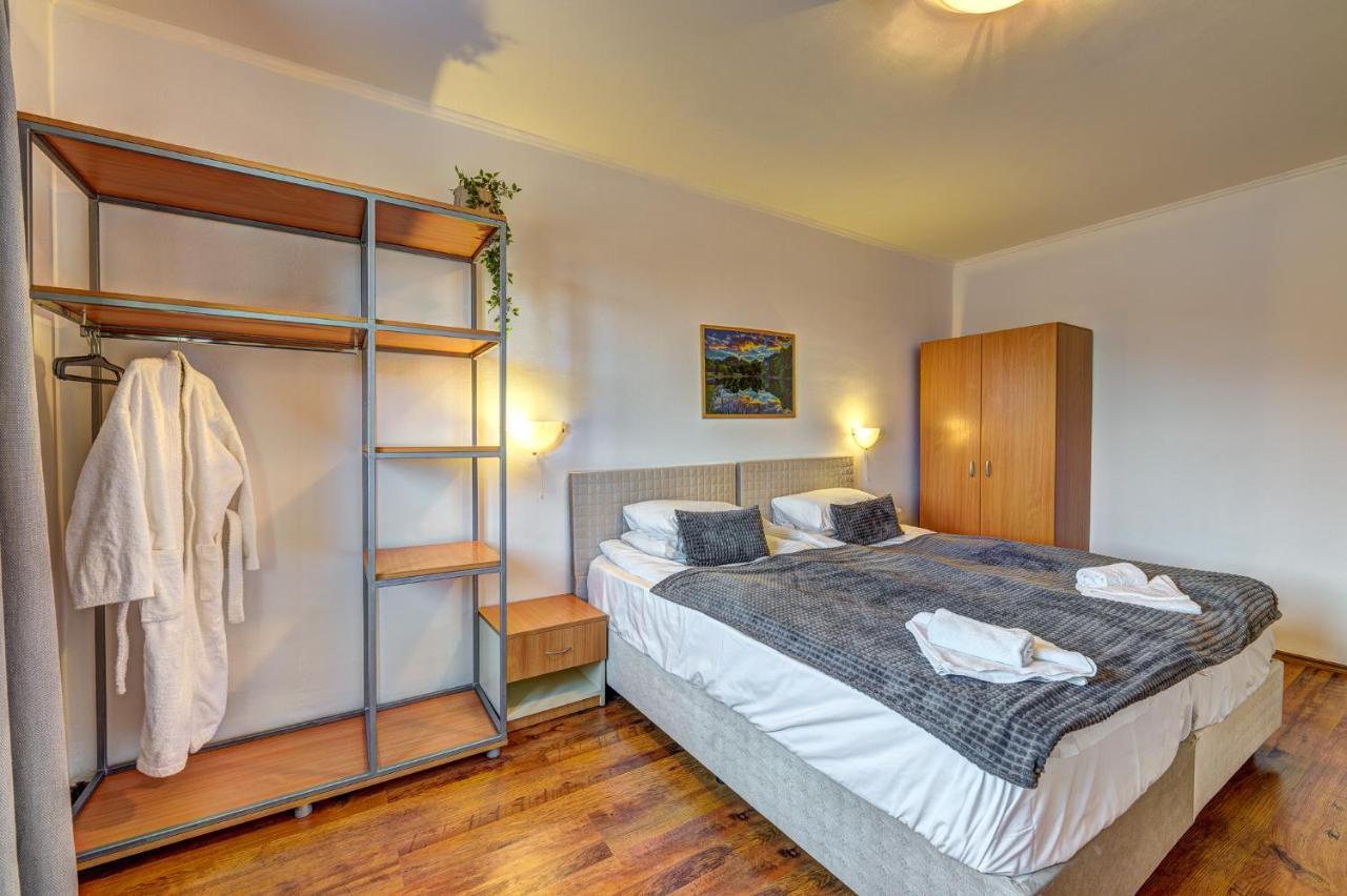 Aparthotel Silver Hills Free Parking Смолян Экстерьер фото